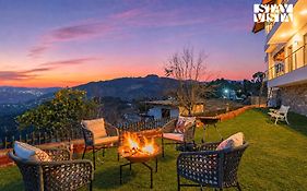 Amulyam Villa - Mukteshwar By Veo, Stayvista - 4Bhk With Alfresco Dining & Terrace